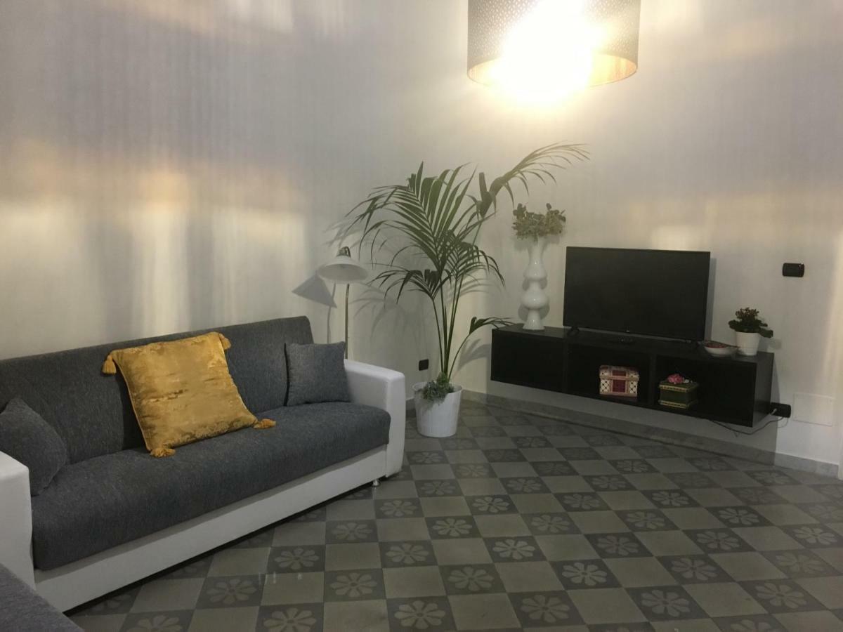 Maison Flores Bari Buitenkant foto